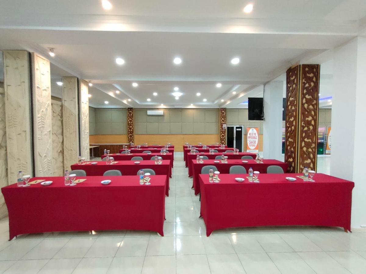 Golden Ganesha Hotel Yogyakarta By Ecommerceloka Gondowulung Екстер'єр фото