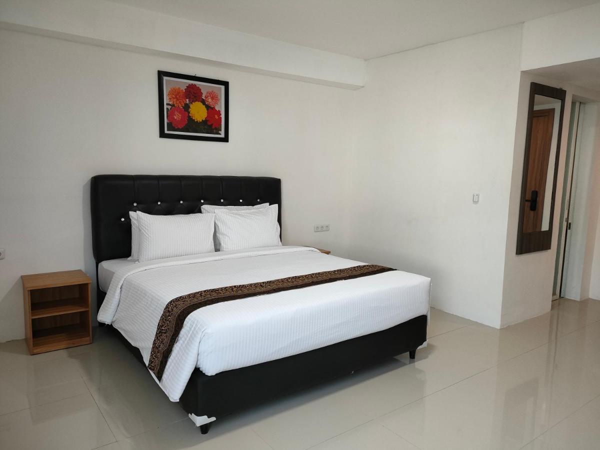Golden Ganesha Hotel Yogyakarta By Ecommerceloka Gondowulung Екстер'єр фото